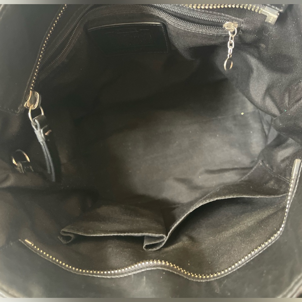 Coach Hampton Vintage Black Leather Tote - Picture 5 of 12